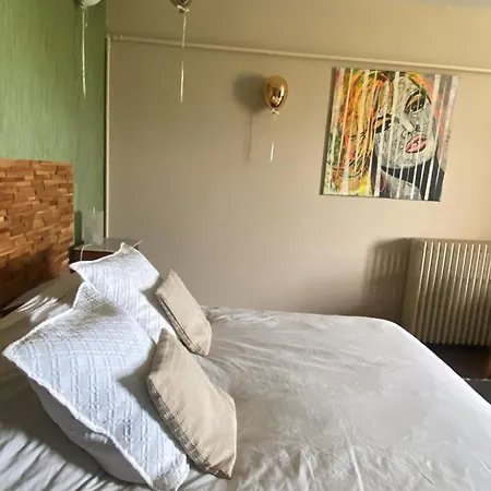 99 Maison Des Merles *