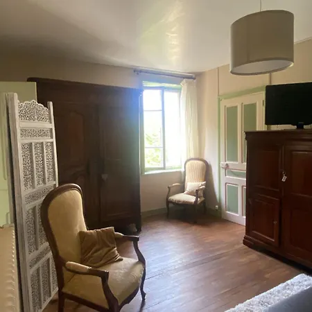 99 Maison Des Merles * Briennon